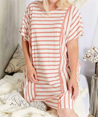 Davi & Dani Stripe Midi Plus Dress In Mud In Multi