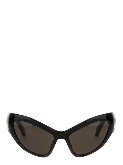 Shop Balenciaga Hamptons Cat Sunglasses Black