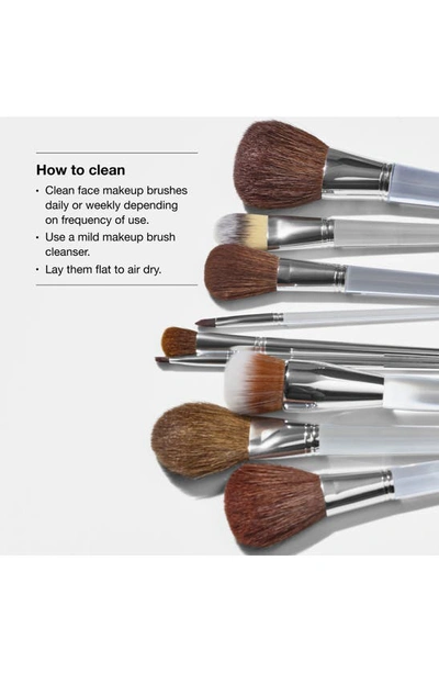 Clinique Foundation Buff Brush