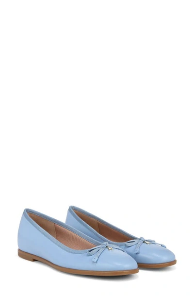 Shop Naturalizer Essential Skimmer Flat In Bluebell Leather