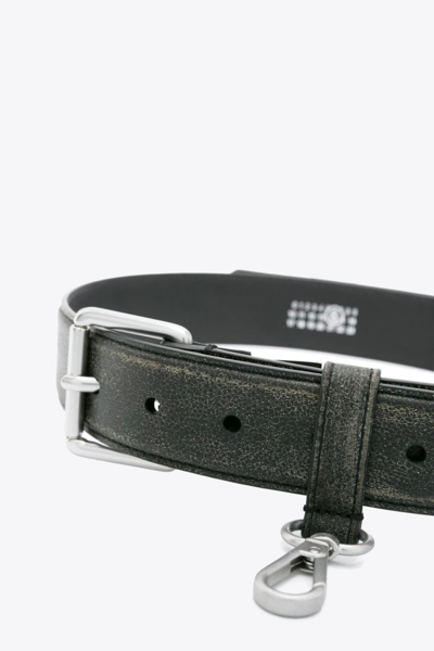 Shop Mm6 Maison Margiela Cintura Distressed Black Leather Belt With Snap-hook In Tortora