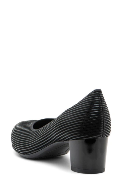 Ara Kendall Pump In Black