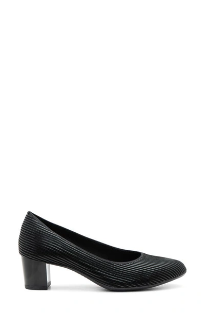 Ara Kendall Pump In Black