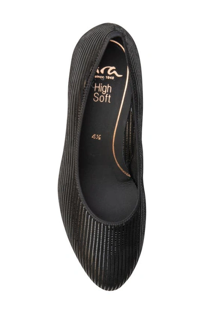 Ara Kendall Pump In Black
