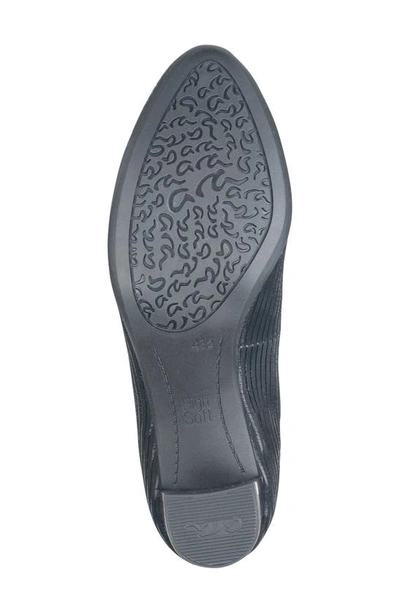 Ara Kendall Pump In Black