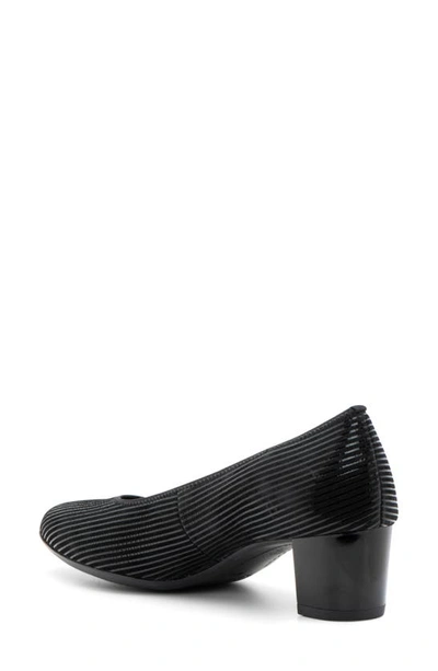 Ara Kendall Pump In Black