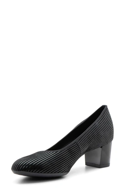 Ara Kendall Pump In Black