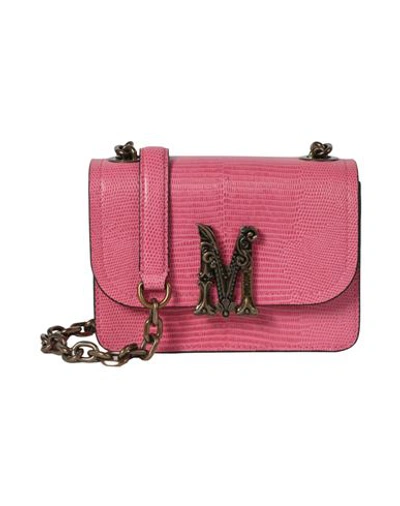 Shop Moschino Logo Plaque Chain-link Crossbody Bag Woman Cross-body Bag Pink Size - Leather