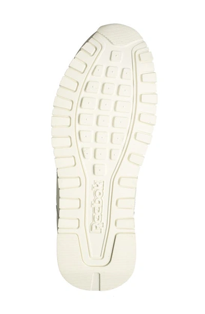 Reebok Glide Sneaker In Chalk