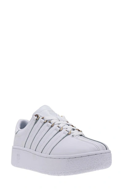 Shop K-swiss Classic Vn Platform Sneaker In White/ Croc