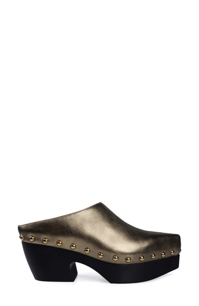 Zigi Richelie Block Heel Mule In Gold