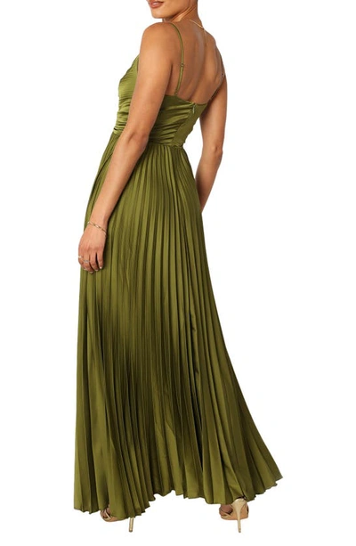 Petal And Pup Naira Pleated Maxi Dress In Palm Green