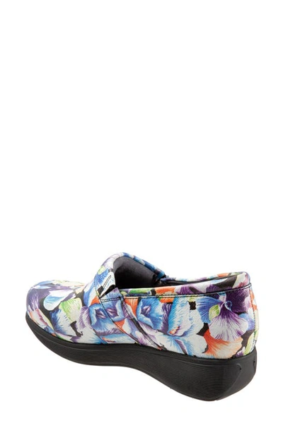 Softwalk Meredith Sport Clog In Tropical Flowers