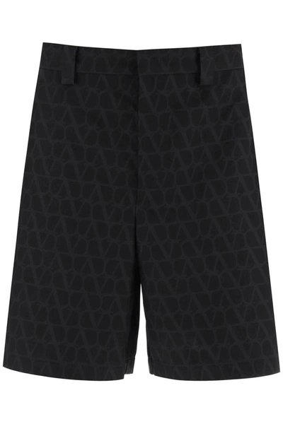 Shop Valentino Garavani Shorts With Toile Iconographe Motif In Black