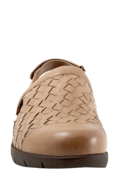 Softwalk Salina Ii Woven Clog In Cement
