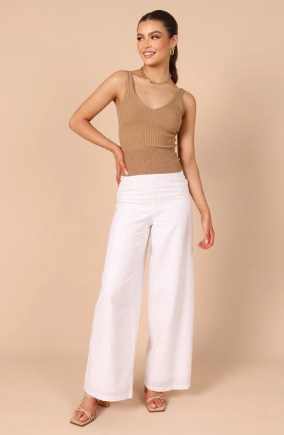 Petal And Pup Womens Gemma V Neck Tank Top In Camel