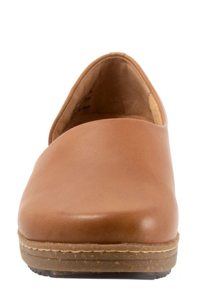 Softwalk Addie Womens Leather D'orsay Clogs In Cognac