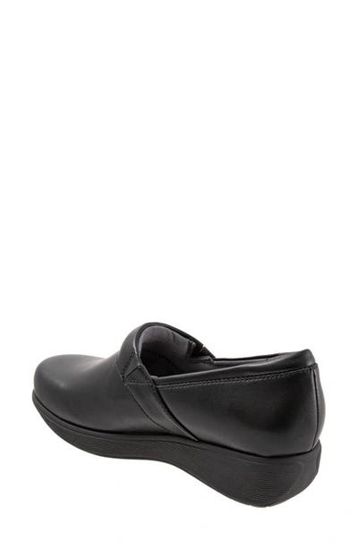 Softwalk Women's Meredith Sport Clog - Medium Width In Black In Black Leather