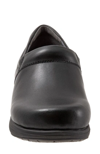 Softwalk Women's Meredith Sport Clog - Medium Width In Black In Black Leather