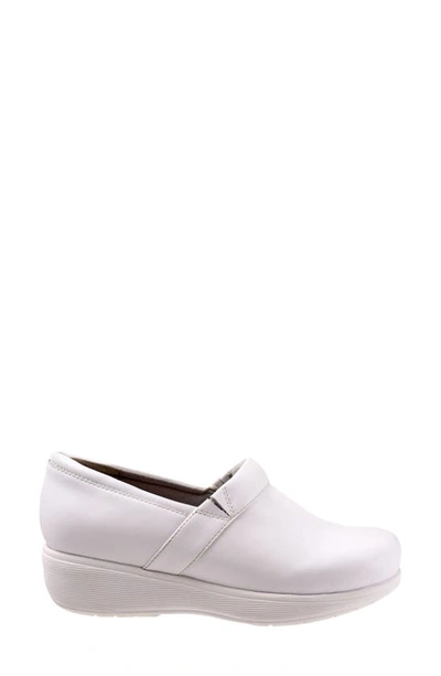 Shop Softwalk Meredith Sport Clog In White Leather