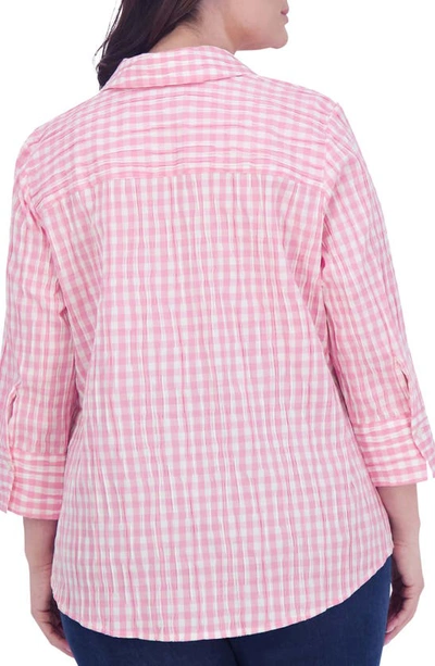 Shop Foxcroft Mary Crinkled Gingham Cotton Blend Shirt In Softshell Pink