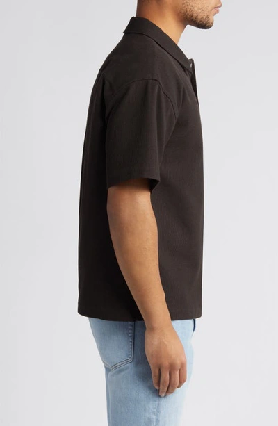 Frame Textured Short Sleeve Button-up Shirt In Black