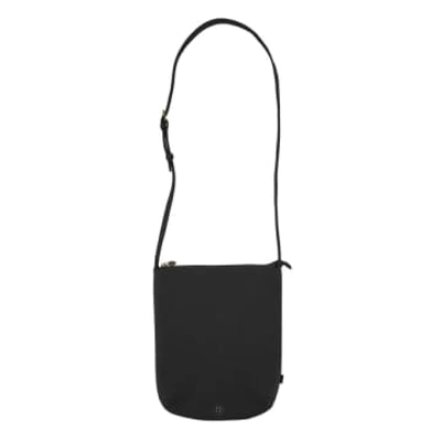 Shop Zusss Basic Shoulder Bag Black