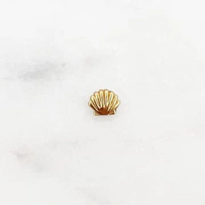 Shop Anorak Bynouck Gold Plated Mini Shell Stud Earring