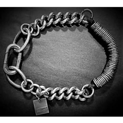 Shop Goti 925 Silver Bracelet Br2200 In Metallic