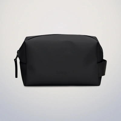 Shop Rains Wash Bag Small In Black