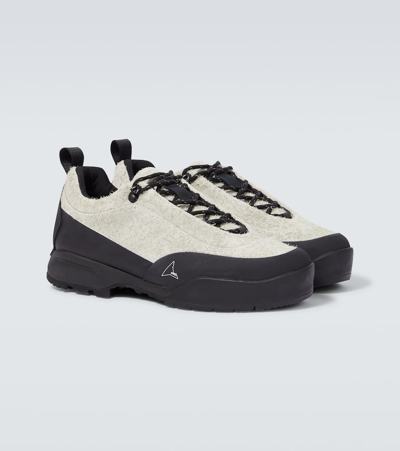 Shop Roa Cingino Sneakers In Off White/black