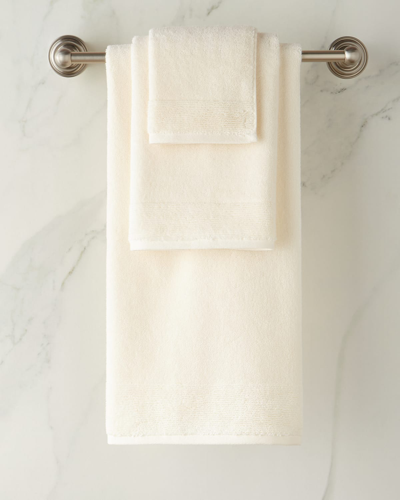 Shop Kassatex Kyoto Bath Towel In Ivory