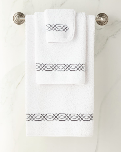 Shop Graccioza Milano 800 Thread-count Bath Towel In White/gray