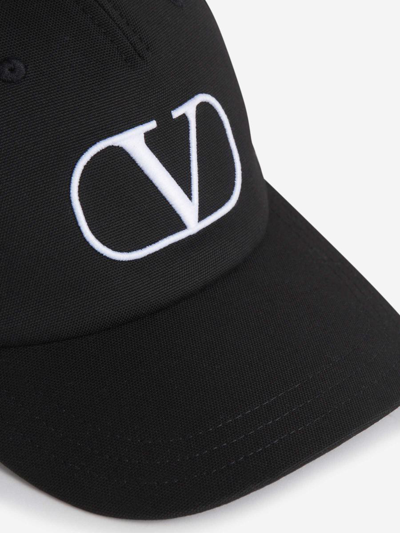 Shop Valentino Garavani Embroidered Logo Cap In Negre