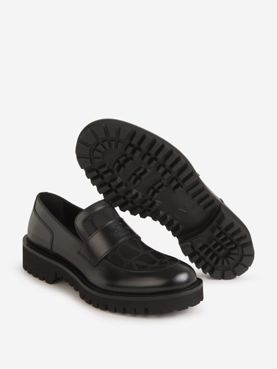 Shop Valentino Garavani Logo Leather Loafers In Negre