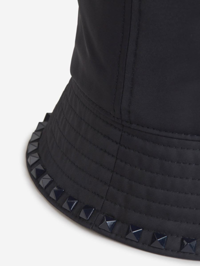 Shop Valentino Garavani Studded Hat In Negre
