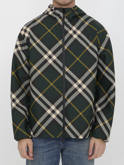 Shop Burberry Check Jacket In Verde