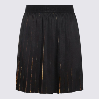 Versace Jeans Couture Watercolour Couture-print Pleated Miniskirt In Black