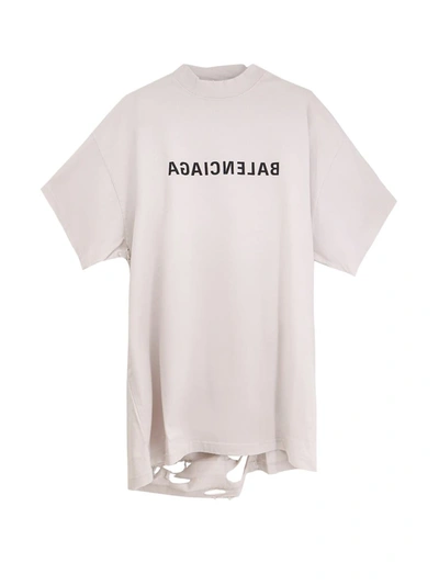 Shop Balenciaga T-shirt In Grey