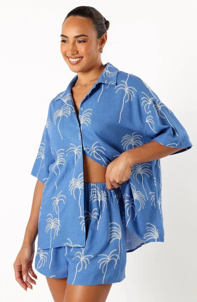 Petal And Pup Amira Short Sleeve Button-up Shirt In Blue Palm Print