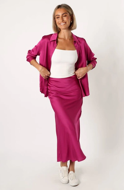 Petal And Pup Nellie Satin Midi Skirt In Magenta
