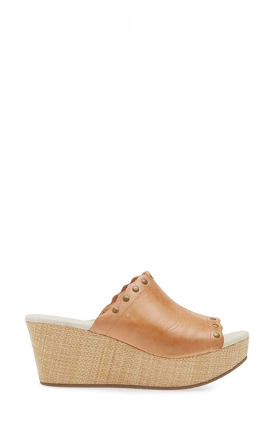 Chocolat Blu Waldo Platform Wedge Slide Sandal In Camel Leather