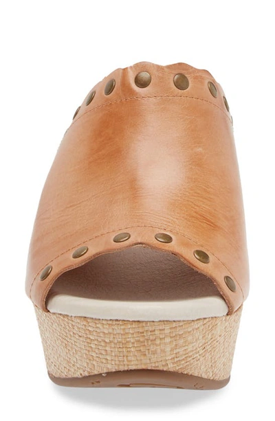 Chocolat Blu Waldo Platform Wedge Slide Sandal In Camel Leather