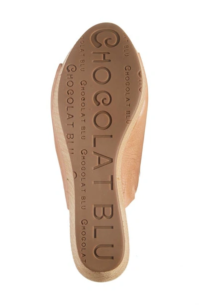 Chocolat Blu Waldo Platform Wedge Slide Sandal In Camel Leather
