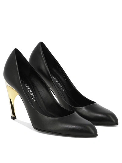 Alexander Mcqueen Alexander Mc Queen "armadillo" Pumps In Black
