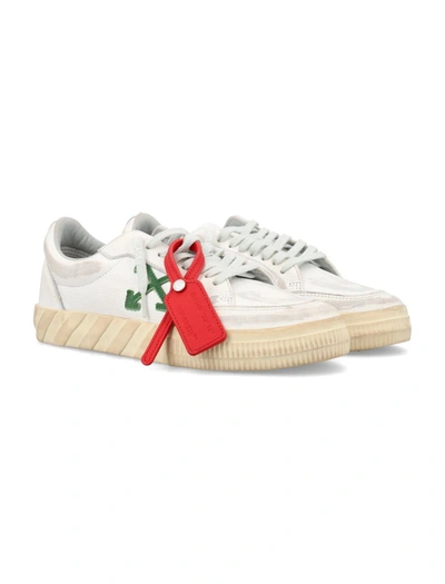 Shop Off-white Low Vulcanized Distressed Woman Sneaker In White/green