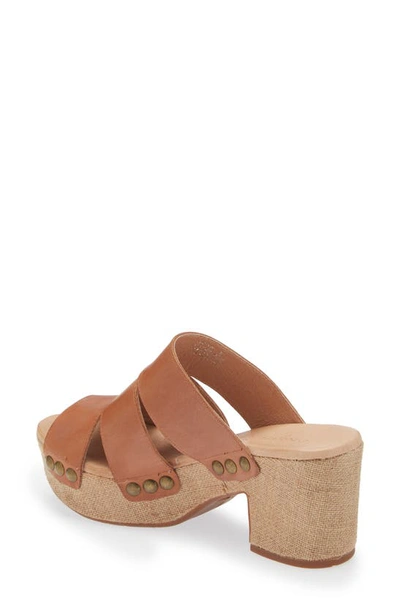 Chocolat Blu Griffin Platform Slide Sandal In Whiskey Leather