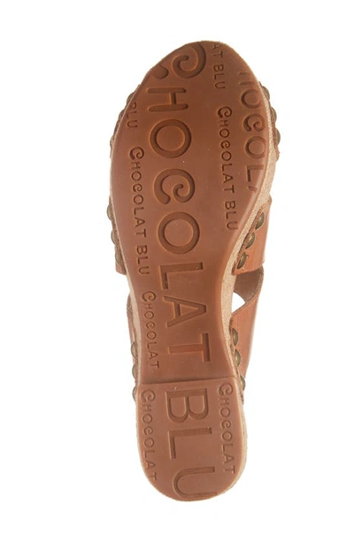 Chocolat Blu Griffin Platform Slide Sandal In Whiskey Leather
