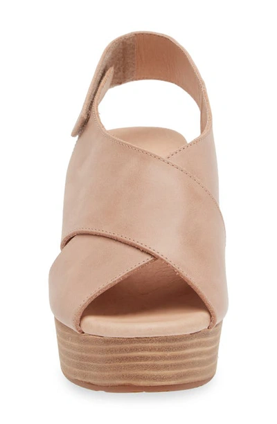 Chocolat Blu Glendora Slingback Platform Sandal In Beige Leather