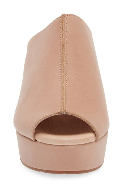 Chocolat Blu Platform Slide Sandal In Latte Leather
